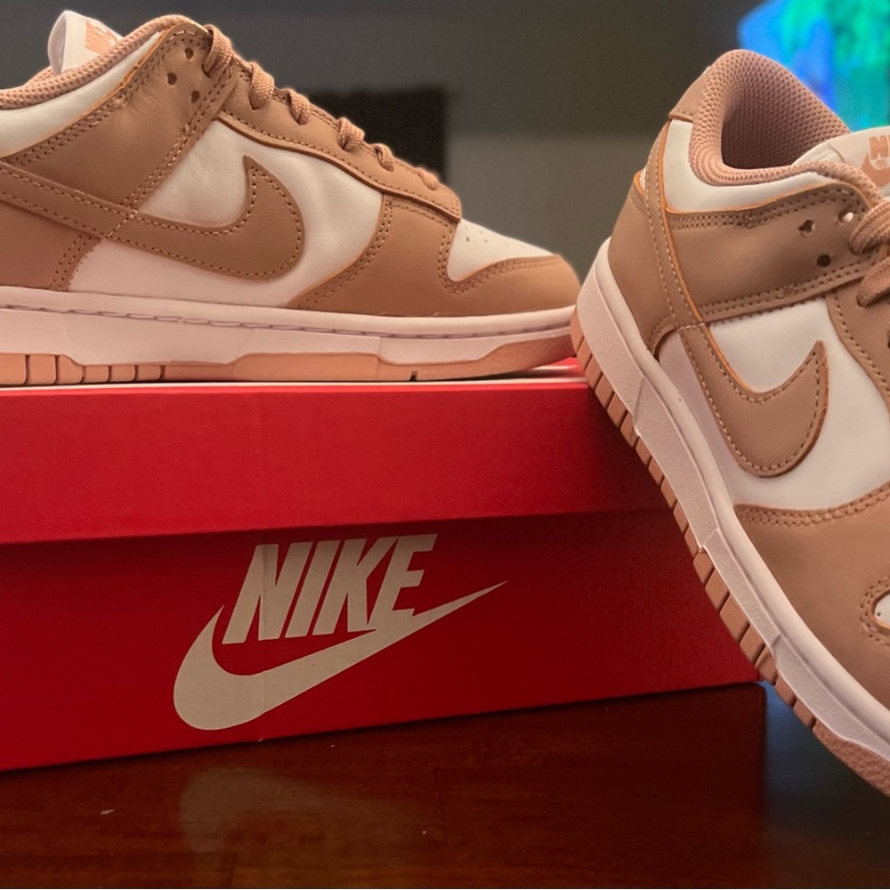 White Rose Whisper Nike Dunks size 9